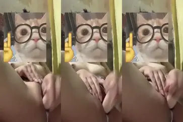 Dokumentasi VAVYVIO Cantik Live Kasur Wet